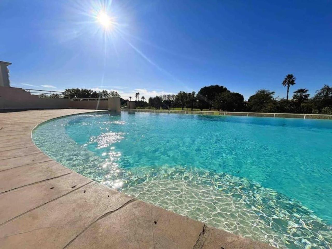 Il Gioiello : Apt 2 Pers, Clim, Piscine, Parking Antibes Exteriör bild
